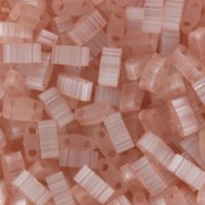 Miyuki half tila 5x2.4mm Perlen - Silk pale pink HTL-2557