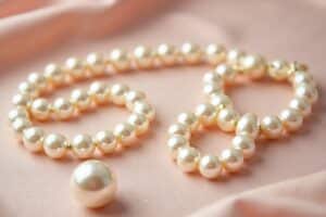 15 Perlenset mit Kette und Ohrringen Ideen
